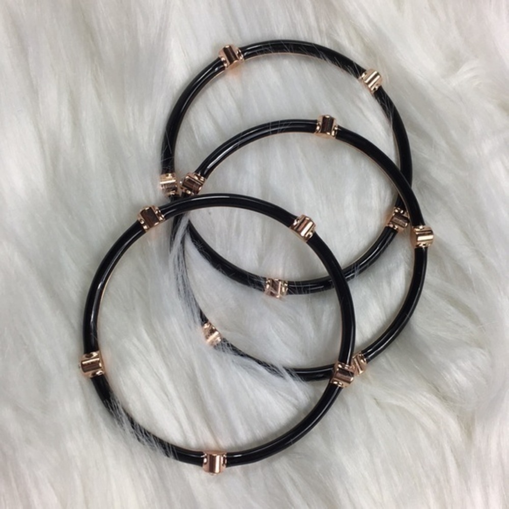 9” black enamel/gold tone/sparking stone bracelet.